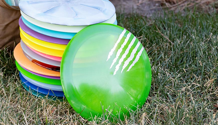use the right disc golf discs